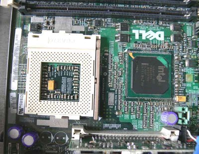 IBM顯示器拆機(jī)配件優(yōu)惠出售，主機(jī)及內(nèi)存僅260元