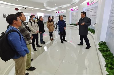 上海工程技術大學赴深圳清華大學研究院下一代互聯網研發中心考察交流，共促工程與技術研究和試驗發展